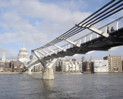 Bords de la Tamise du pont du Mill&eacute;nium au pont de Londres